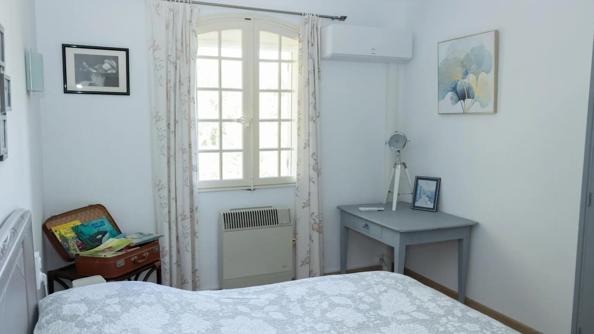 Villa Provencale Face Au Luberon Cabrières-dʼAvignon Francia