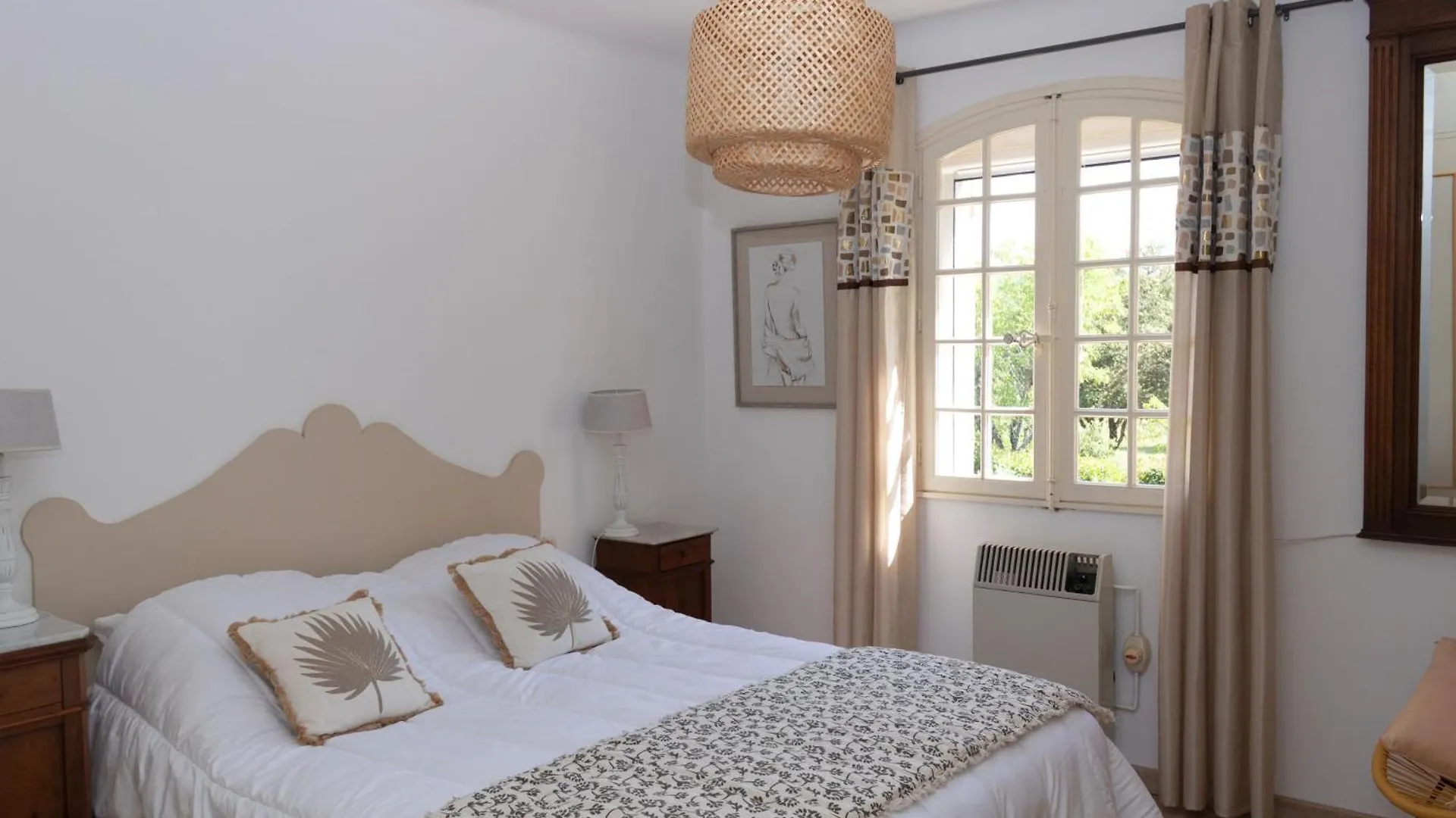 Villa Provencale Face Au Luberon Cabrieres-d'Avignon